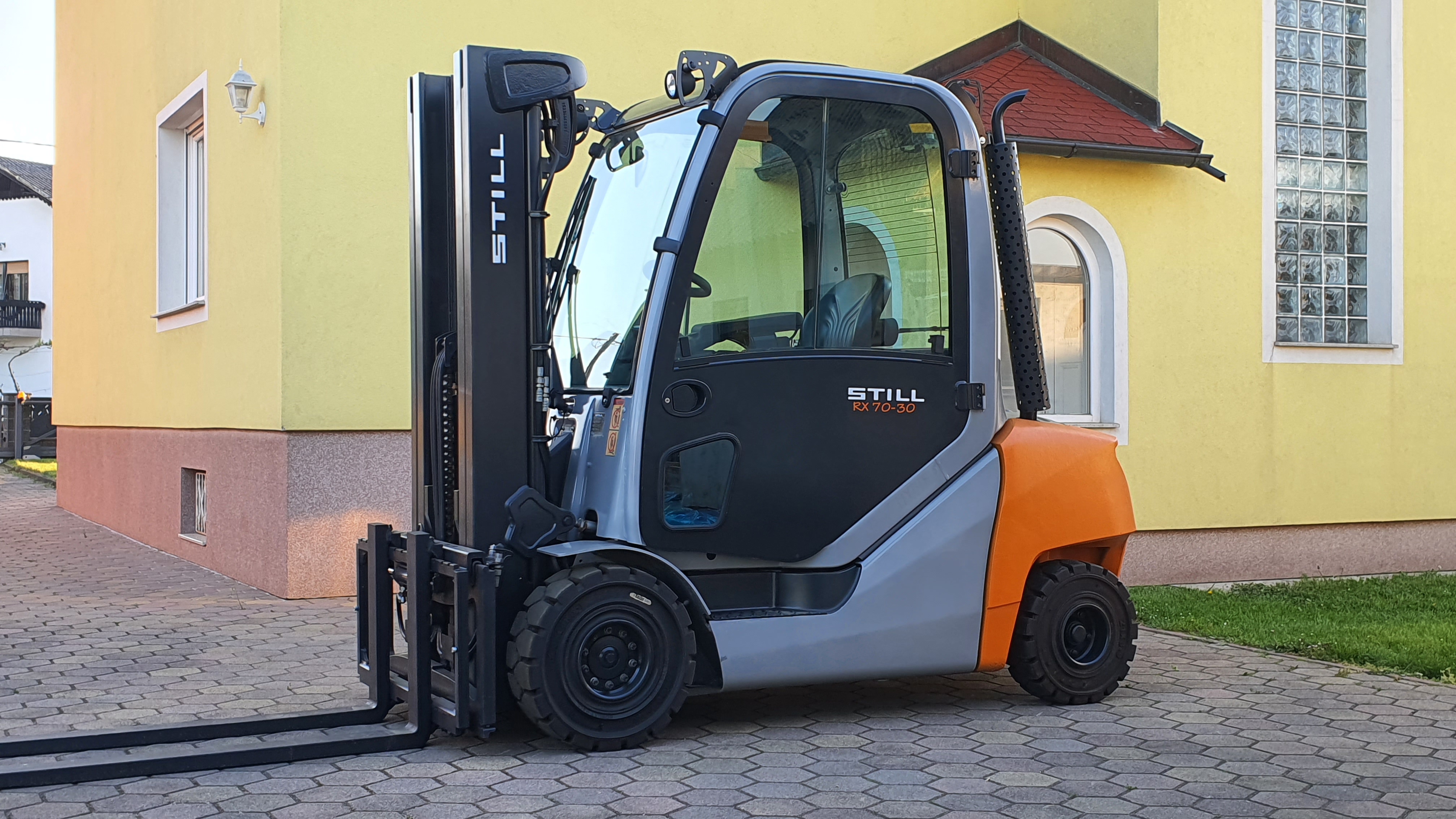 STILL RX70-30 – fotografija